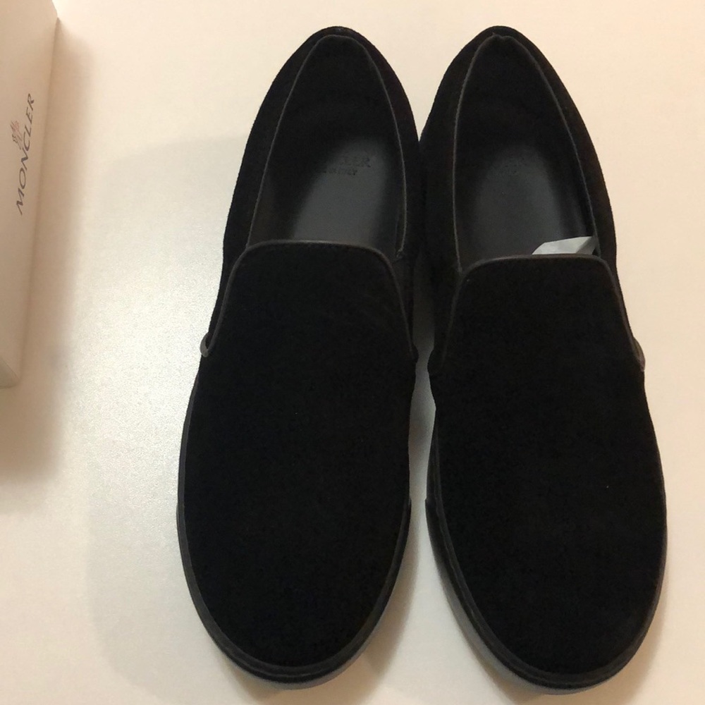 Moncler slip on